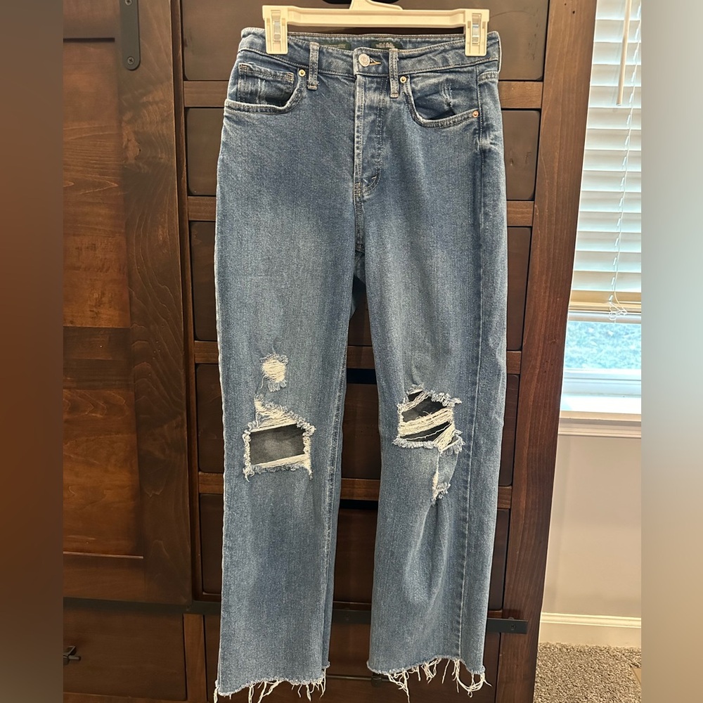 Wild Fable High Rise Distressed Jeans. Womens 4